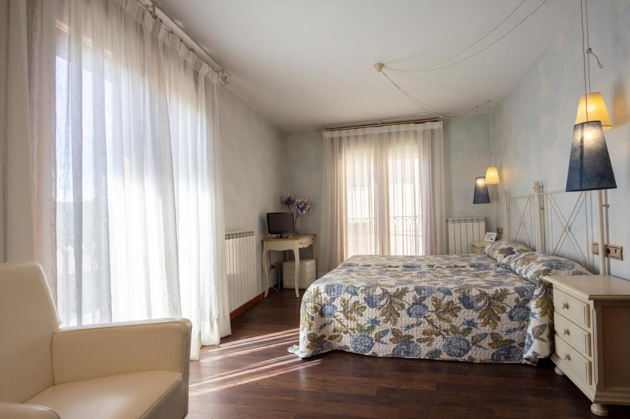 Hostal Los Canteros Golmayo Zewnętrze zdjęcie